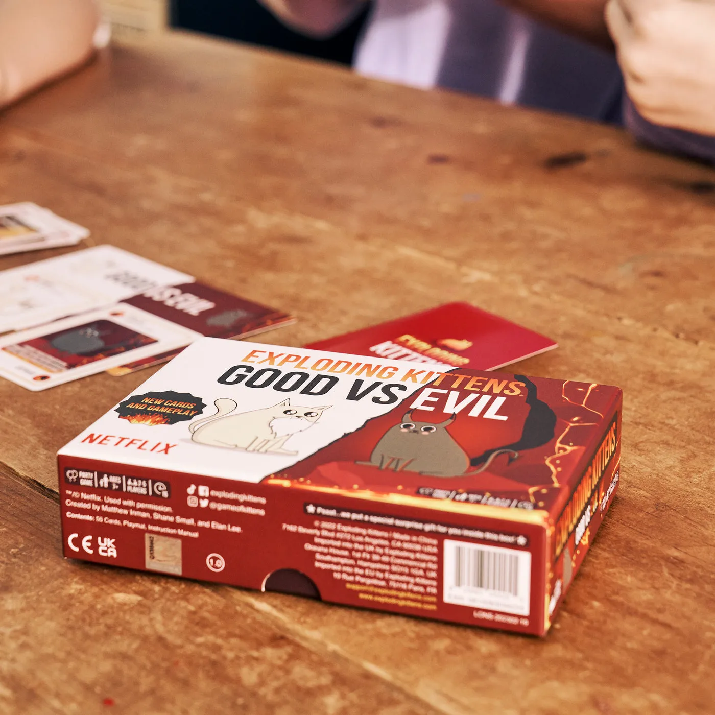 Exploding Kittens Good vs Evil gioco di carte scontri