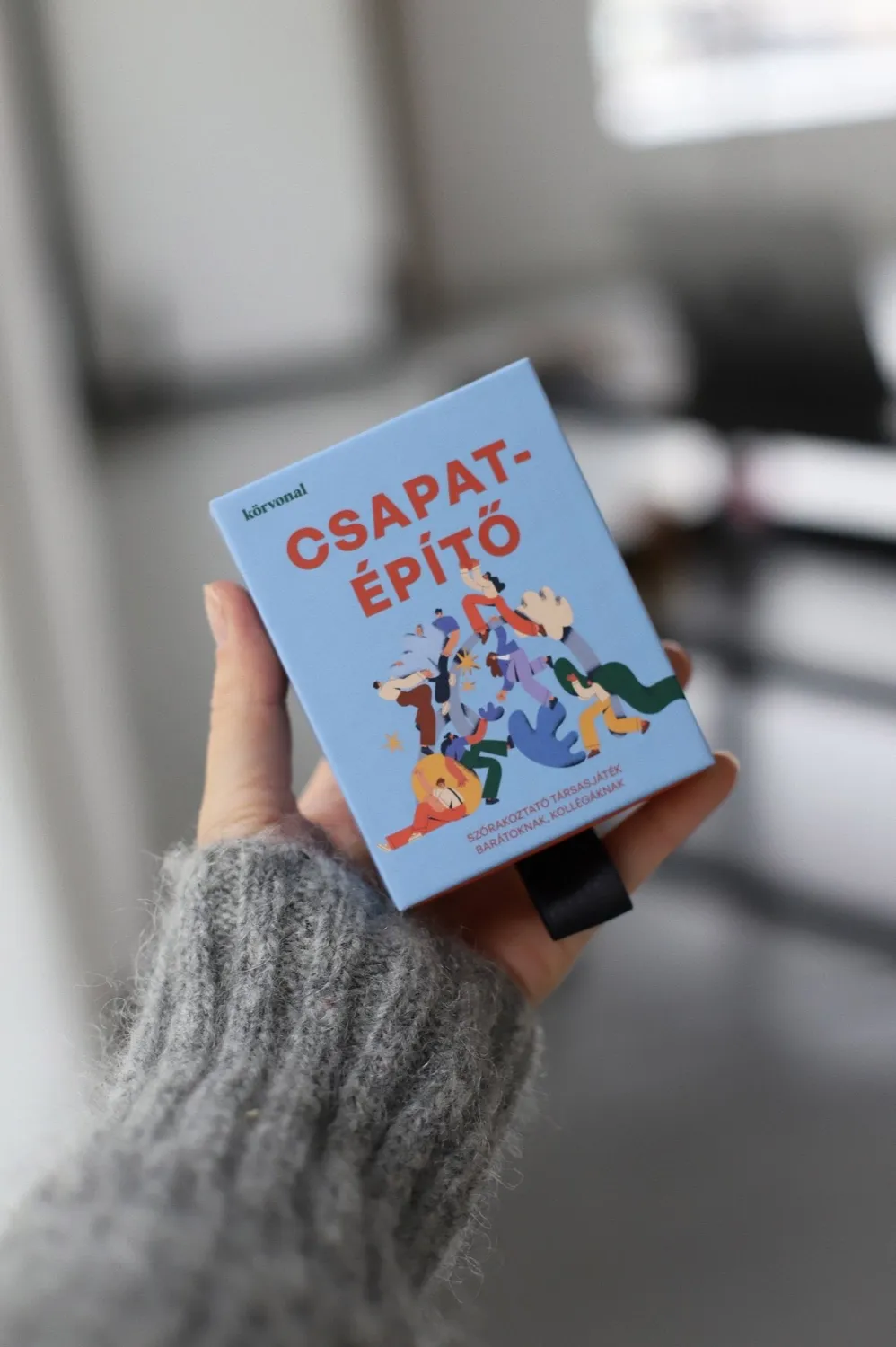 körvonal Csapatépitő gioco di carte team lavoro