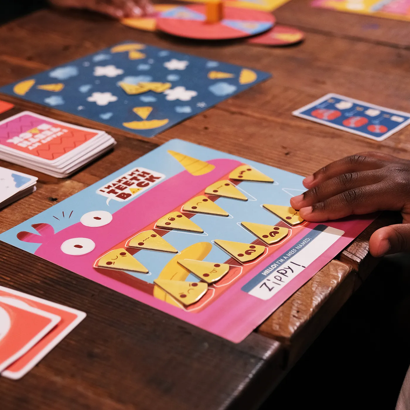 Exploding Kittens I Want My Teeth Back gioco bambini mostro
