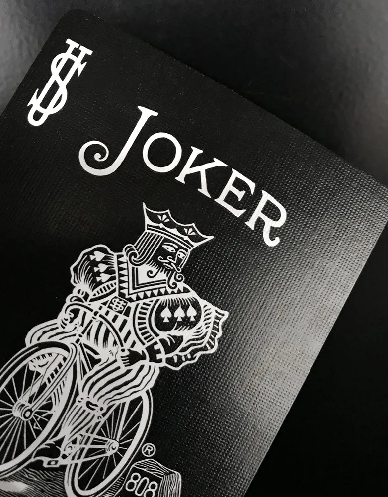 Bicycle Black Tiger Red carte poker dorso nero visibile UV
