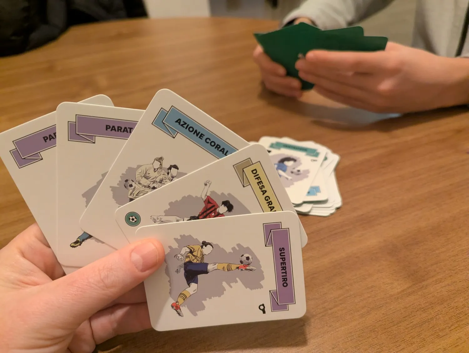 Kick Off Deluxe gioco carte calcio 2-4 giocatori tattico